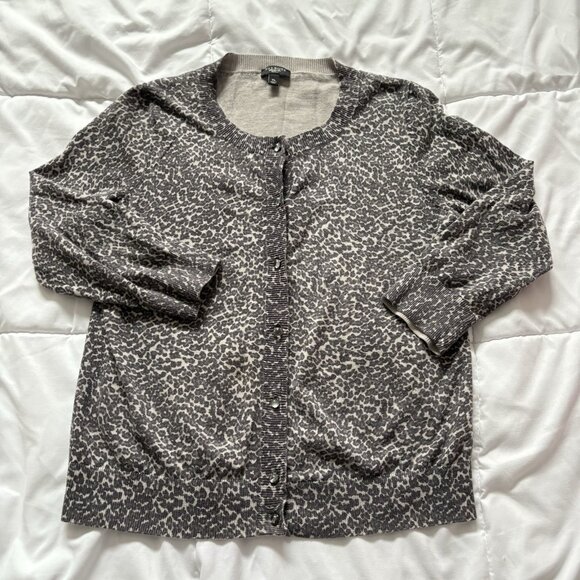 Talbots Sweaters - Talbots Cardigan Sweater Womens Size MP Button Up Crew Neck Cheetah Vintage Y2K